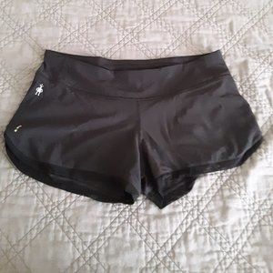 Women's Medium Smartwool running shorts